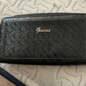Guess Wallet - good shape